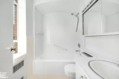 20 E 74th Street #8A, New York City, NY 10021 - Photo 7