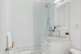 77 7th Ave, New York City, NY 10011 - Photo 7