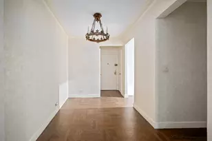 349 E 49th St, New York City, NY 10017 - Photo 9