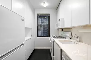 349 E 49th St, New York City, NY 10017 - Photo 5