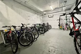 2531 E 7th St, New York City, NY 11235 - Photo 13