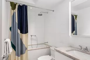 733 Park Ave, New York City, NY 10021 - Photo 25