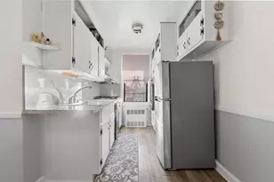 2251 Plumb 1st St, New York City, NY 11229 - Photo 5