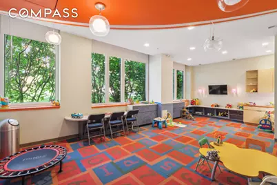 415 Main Street #4G, New York City, NY 10044 - Photo 17