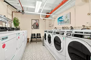 347 E 53rd St, New York City, NY 10022 - Photo 11