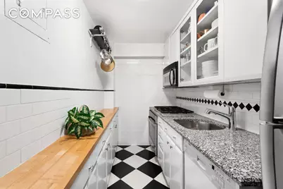 205 E 77th Street #4B, New York City, NY 10075 - Photo 5