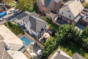 8008 Harbor View Terrace, New York City, NY 11209 - Photo 21