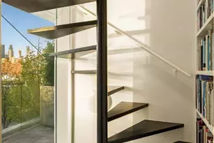 524 W 19th St, New York City, NY 10011 - Photo 21