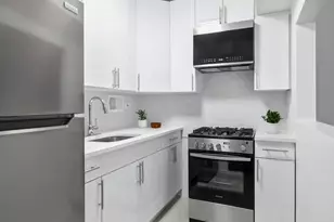 745 E 31st St, New York City, NY 11210 - Photo 3