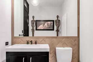 425 W 50th St, New York City, NY 10019 - Photo 15