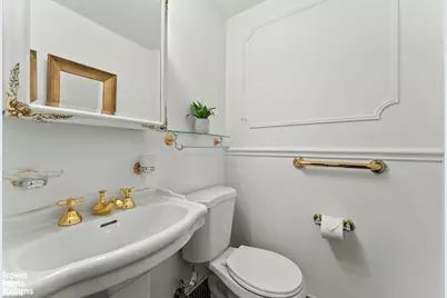 169 E 69th Street #2B, New York City, NY 10021 - Photo 7