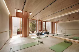 349 W 51st St, New York City, NY 10019 - Photo 17