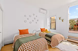 4 Reeve Pl, New York City, NY 11218 - Photo 7