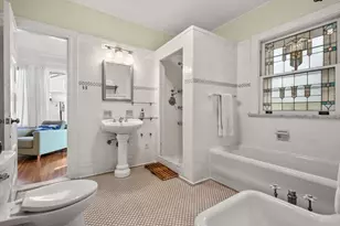 51 Dekoven Ct, New York City, NY 11230 - Photo 17