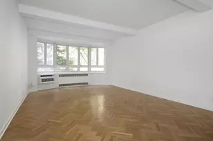 333 W 57th St, New York City, NY 10019 - Photo 5