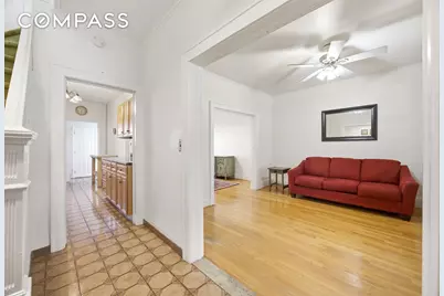 22-44 43rd Street, New York City, NY 11105 - Photo 5