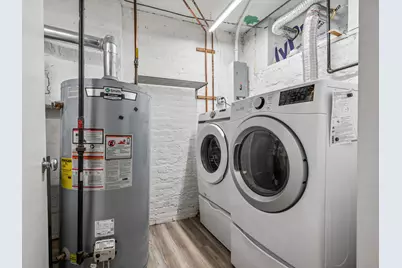 517 Clinton Street, New York City, NY 11231 - Photo 29