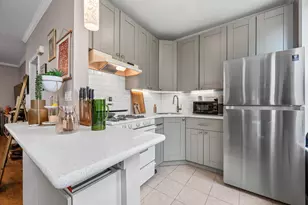 517 Clinton St, New York City, NY 11231 - Photo 5