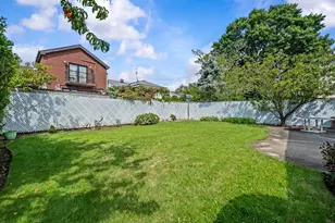 2416 E 66th St, New York City, NY 11234 - Photo 23