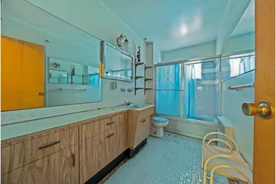 328 Wortman Avenue #HSE, New York City, NY 11207 - Photo 9