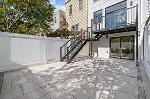 300 18th St, New York City, NY 11215 - Photo 21