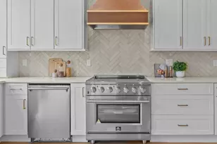 300 18th St, New York City, NY 11215 - Photo 5