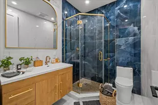 300 18th St, New York City, NY 11215 - Photo 15