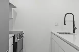 300 18th St, New York City, NY 11215 - Photo 19