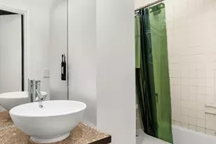 207 E 21st St, New York City, NY 10010 - Photo 5