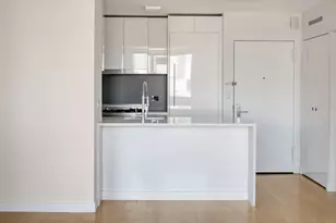 301 W 53rd St, New York City, NY 10019 - Photo 5