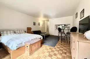 393 W 49th St, New York City, NY 10019 - Photo 3