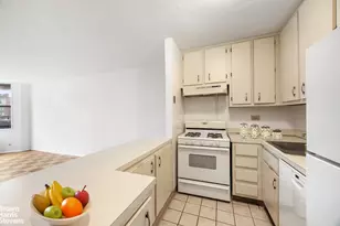 200 E 90th St, New York City, NY 10128 - Photo 3