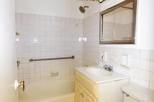 301 E 62nd St, New York City, NY 10065 - Photo 9