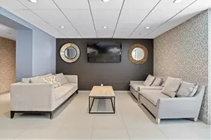 41-17 Crescent St, New York City, NY 11101 - Photo 7