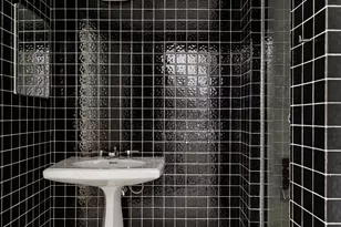 348 W 20th St, New York City, NY 10011 - Photo 13