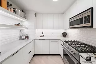 132 E 35th St, New York City, NY 10016 - Photo 5