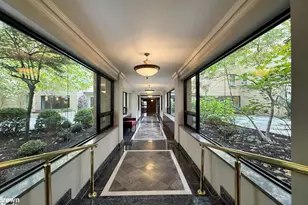 415 E 52nd St, New York City, NY 10022 - Photo 9