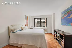 399 E 72nd St, New York City, NY 10021 - Photo 5