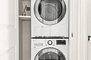 25 Plaza St W, New York City, NY 11217 - Photo 7