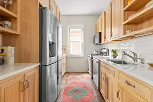 25 Plaza St W, New York City, NY 11217 - Photo 3