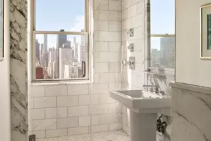 300 E 74th St, New York City, NY 10021 - Photo 9