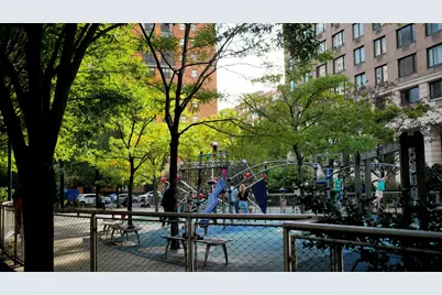 2 S End Avenue #8-F, New York City, NY 10280 - Photo 17