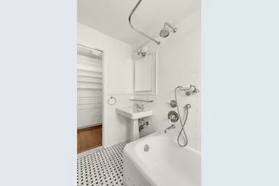 235 E 73rd Street #6F, New York City, NY 10021 - Photo 5