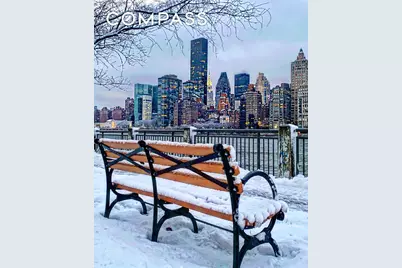 555 Main Street #1315, New York City, NY 10044 - Photo 13