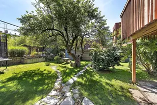 104 King St, New York City, NY 11231 - Photo 23