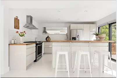 104 King Street, New York City, NY 11231 - Photo 7