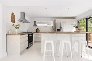 104 King St, New York City, NY 11231 - Photo 7