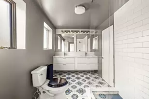 104 King St, New York City, NY 11231 - Photo 13