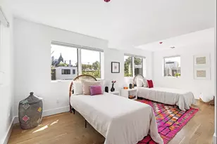 104 King St, New York City, NY 11231 - Photo 11