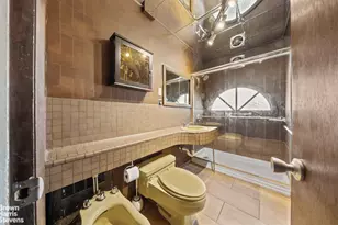 75-27 Furmanville Ave, New York City, NY 11379 - Photo 13